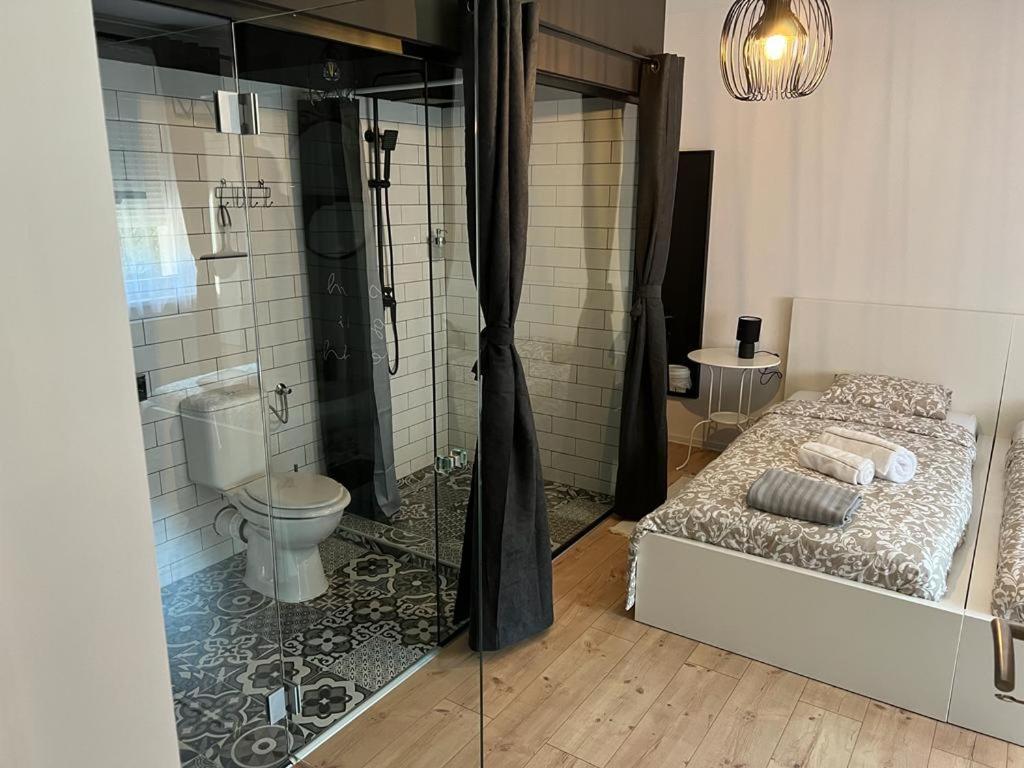 4 Stars Rooms Near Airport Scitarjevo Extérieur photo
